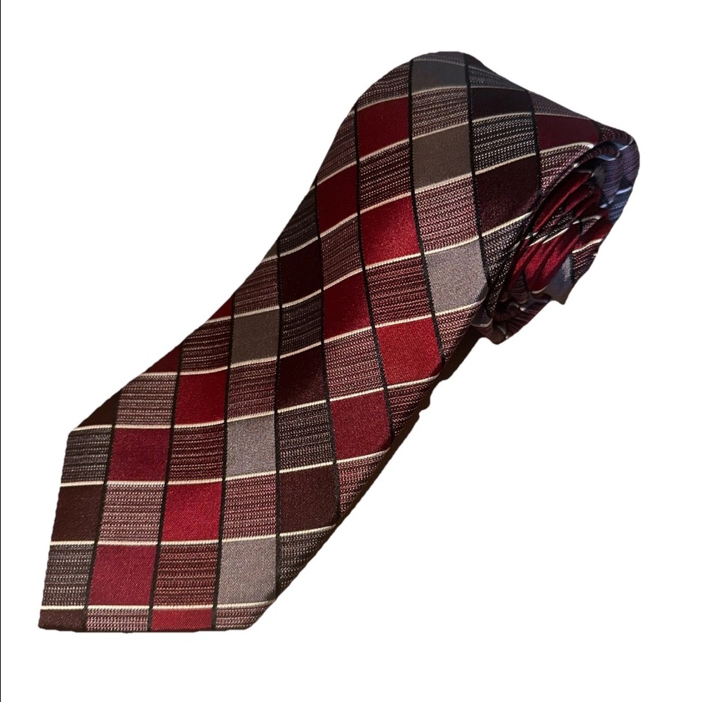 Kenneth Cole REACTION Tie Sophisticated Red Check Tie Multi Occasions 100% Silk